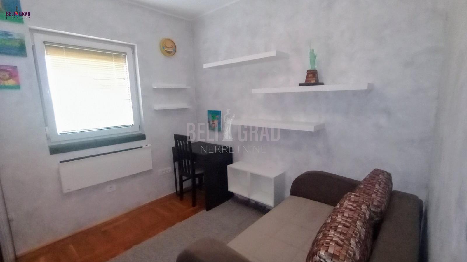 Rakovica, Kneževac, namešten stan sa parking mestom