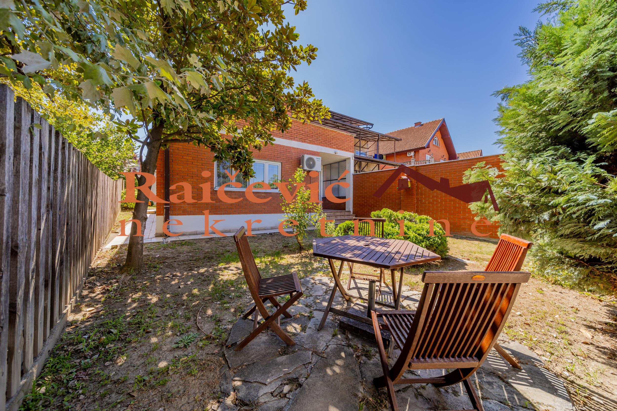 PALILULA VISNJICA 89m2 , 700e