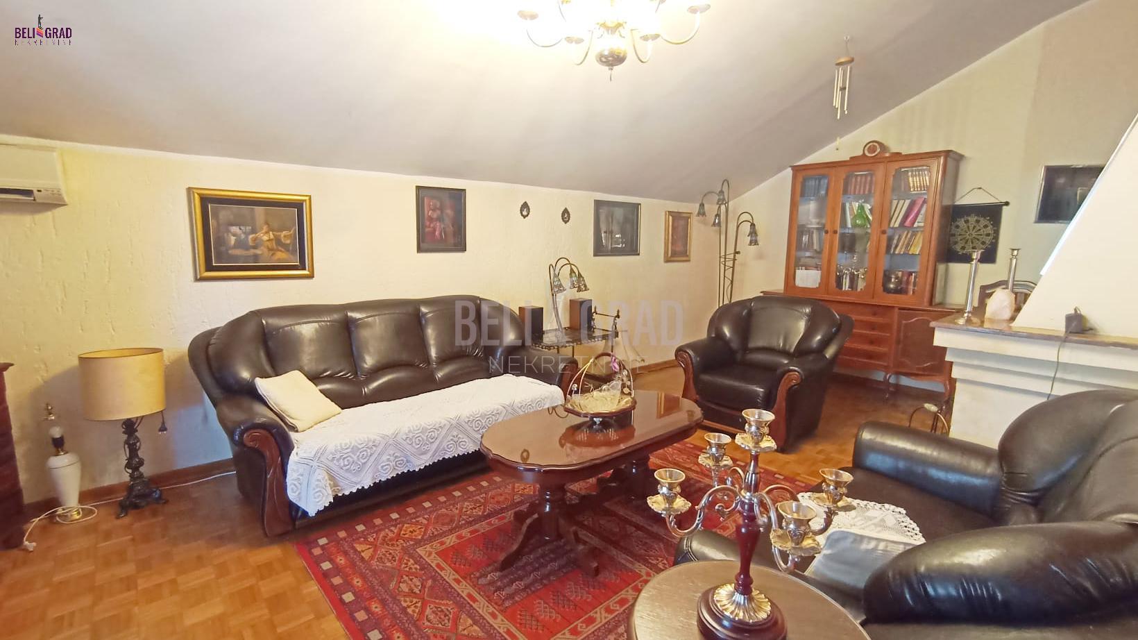 Dalmatinska, odlična struktura, galerija, uknjižen stan