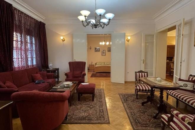 Prodajemo salonac,kod Politike,Nušićeva,113m2