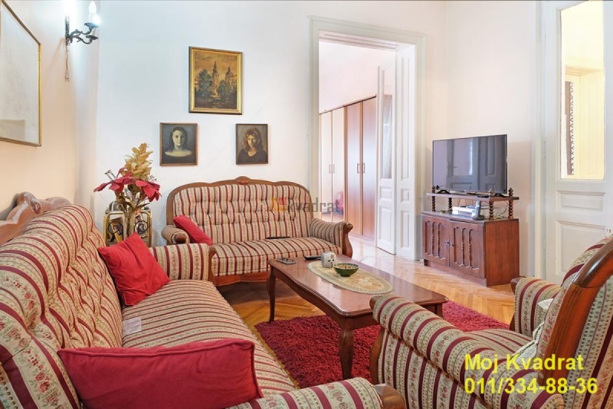 Zemun, centar (Magistratski trg) - Gospodska, 170m2