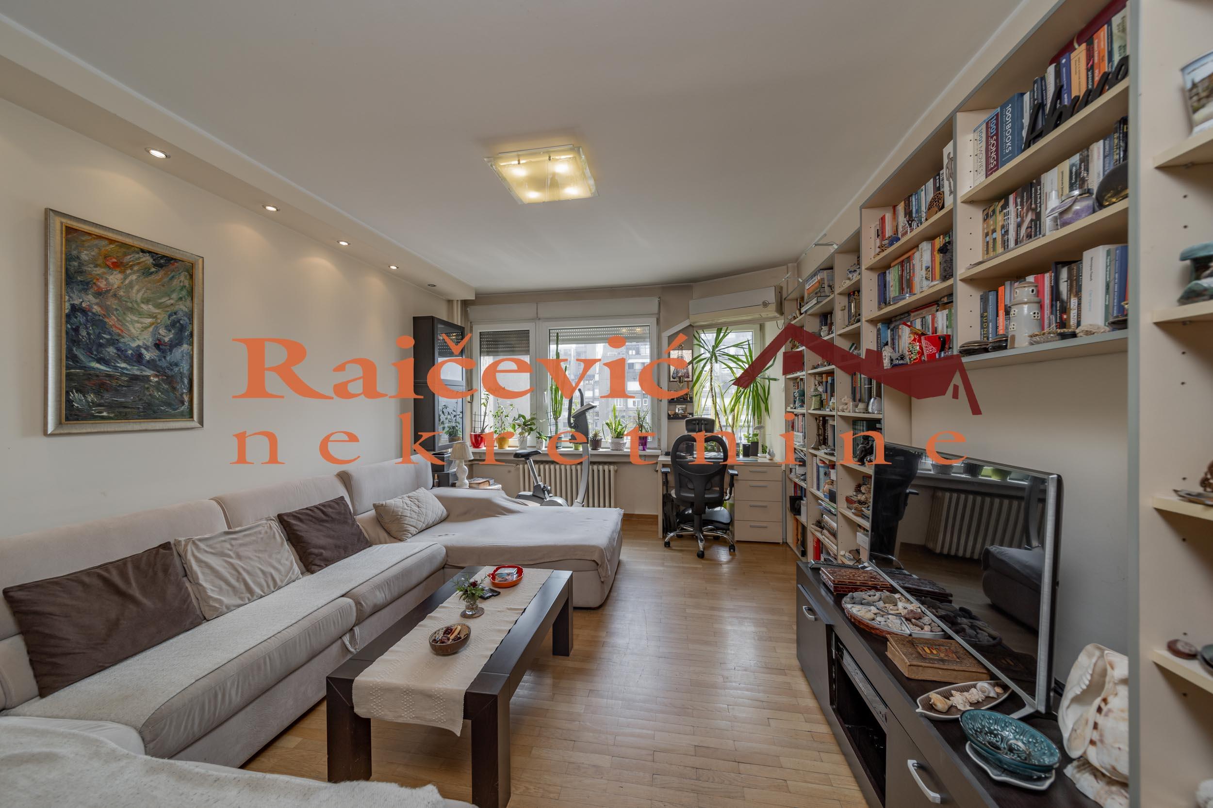 NOVI BEOGRAD BLOK 23 70m2 , 246000e