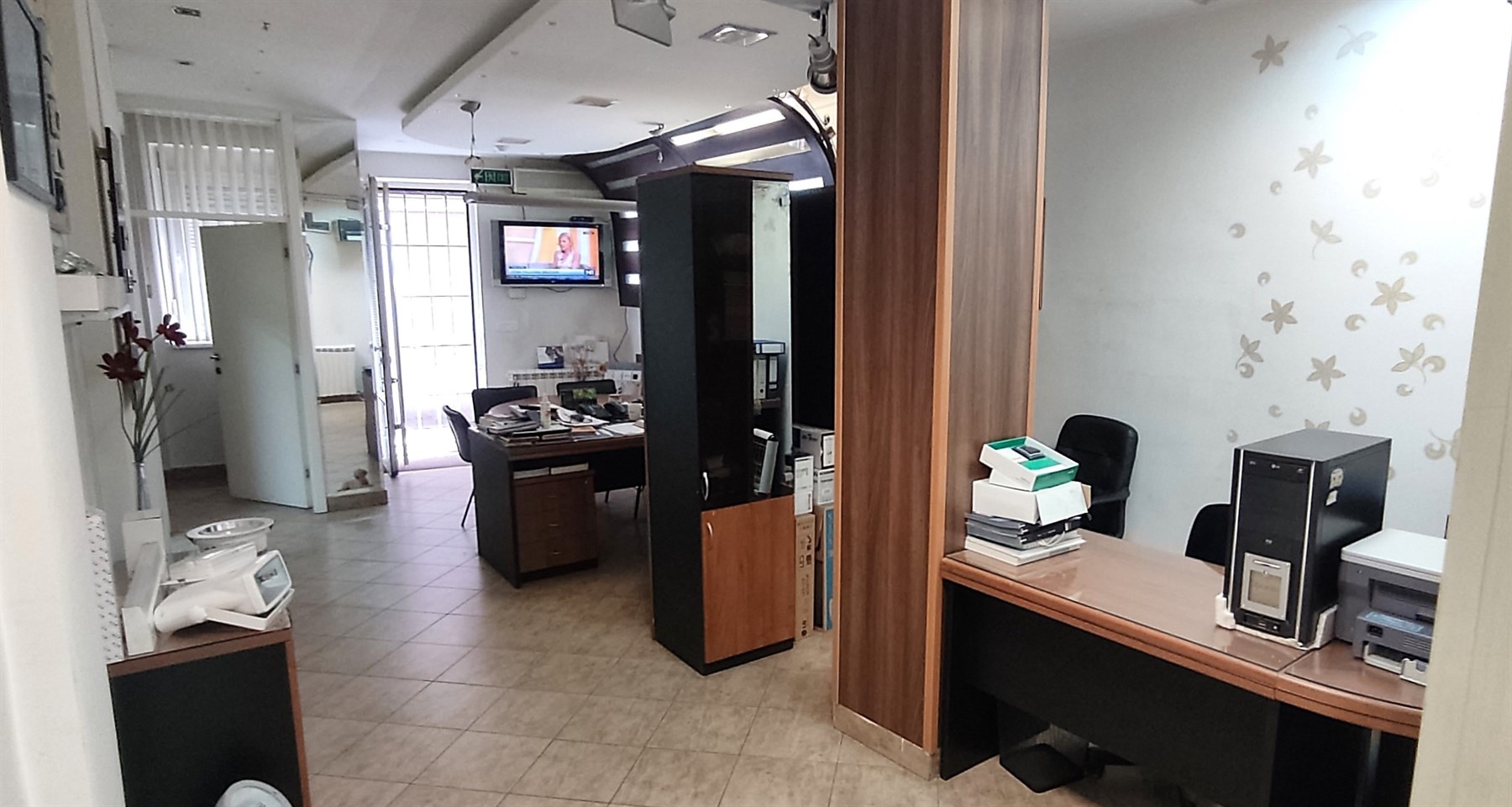 Vračar, Gospodara Vučića, lokal pogodan za svaku namenu .. 