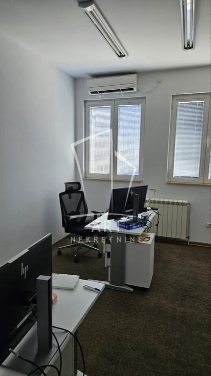 Poslovni prostor u centru grada ID#12234