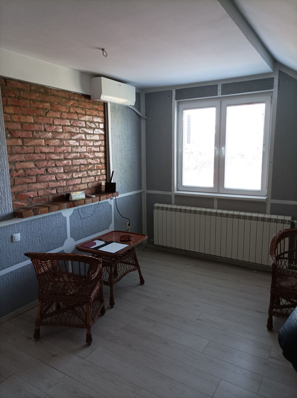 Prazan stan u kući, 50m2, zaseban ulaz