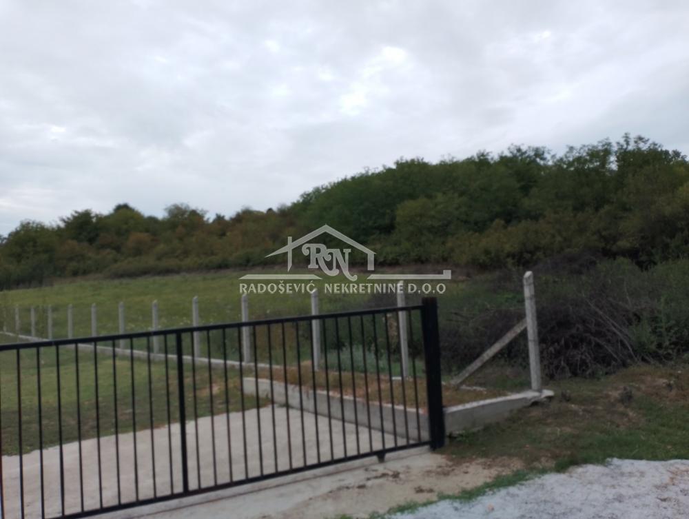 Plac Obrenovac, Barič 16,06 ari ID#1557