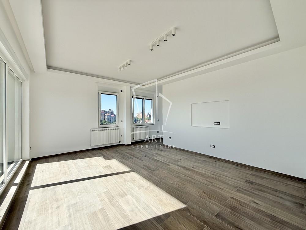 Vidikovac, ekskluzivan penthaus sa bazenom i terasom ID#1238