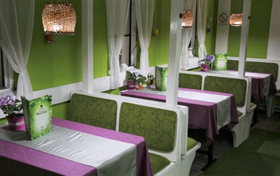 Krnjača, Zrenjaninski put, komplet opremljen restoran .. 