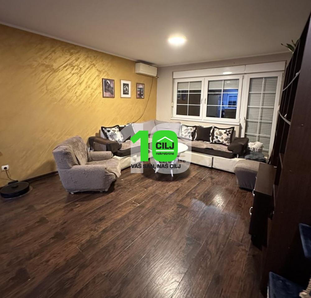 Centar Pančeva, 4,0, 93m2 i terasa 10m2 ID#1556