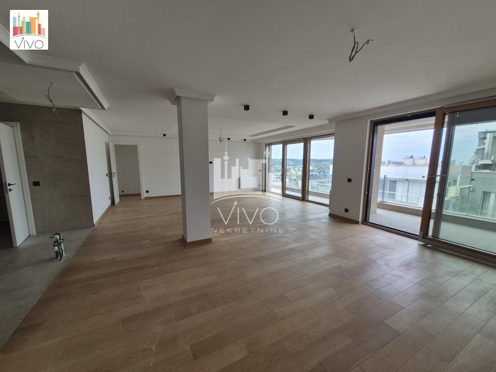 Stojana Protića,229m2,2/7 ID#1757