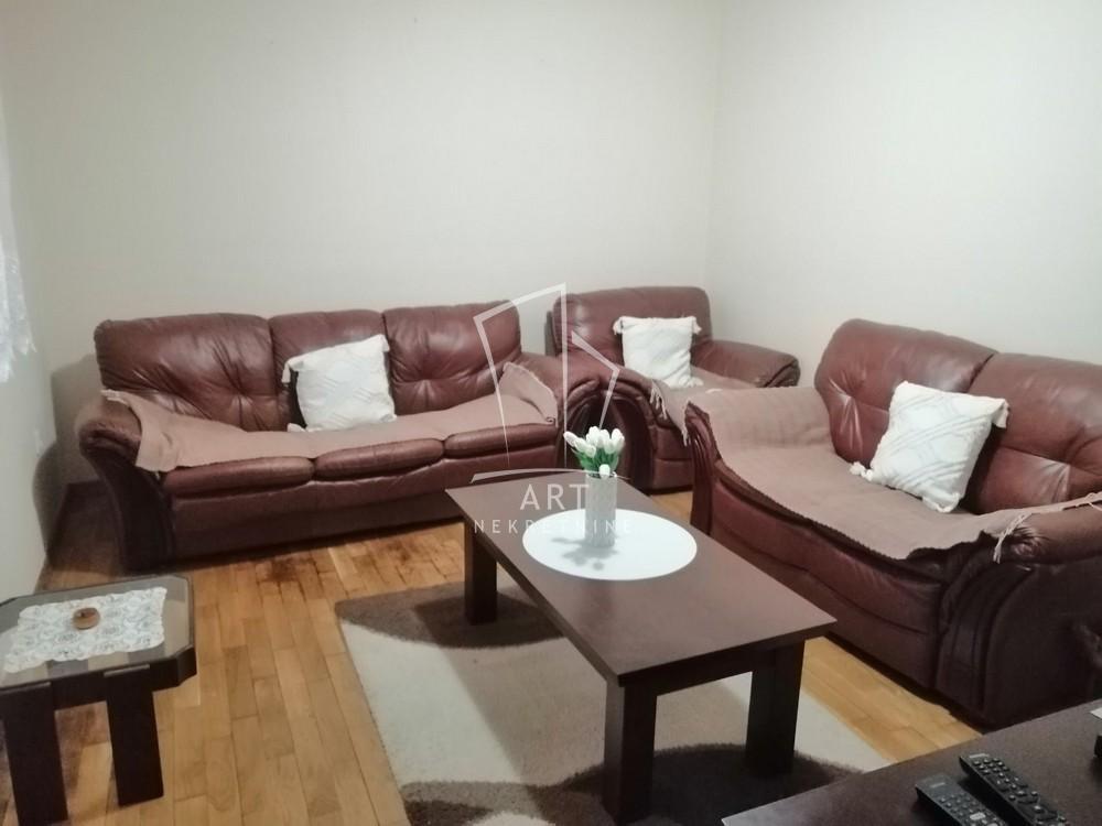 Surčin, stan u kući, duplex ID#12565