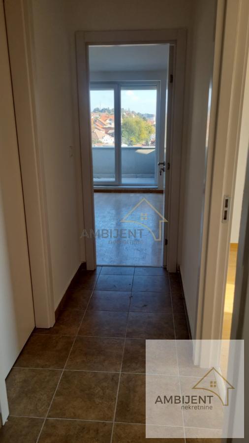 Zvezdara   –blizina Bulevara Kralja Aleksandra .Useljiv