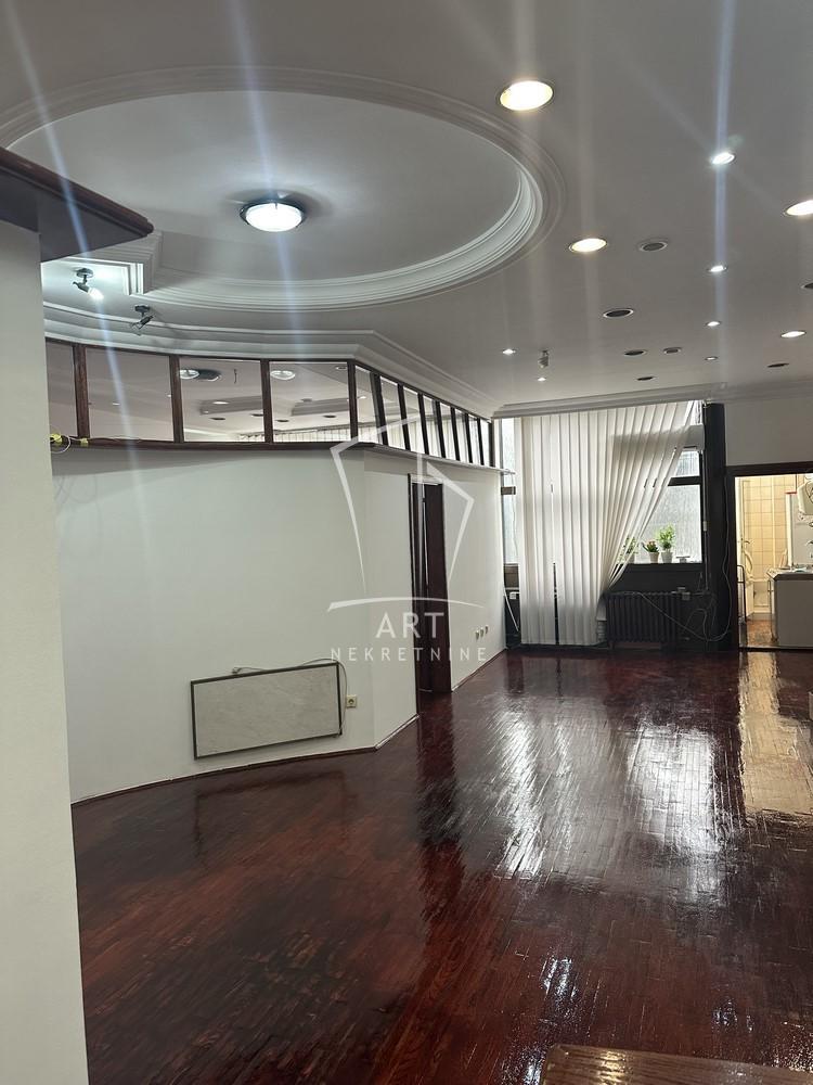 Stari Merkator, Palmira Toljatija, 106m2 ID#12664