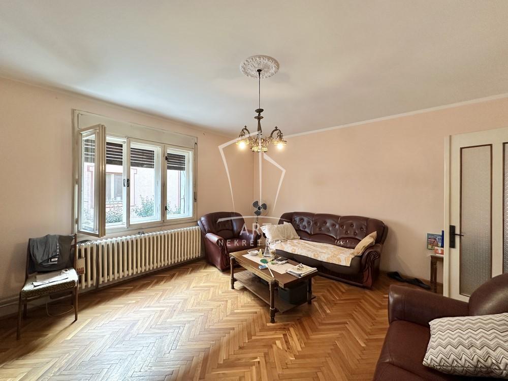 Zemun, Banjička, horizontala kuće ID#12682