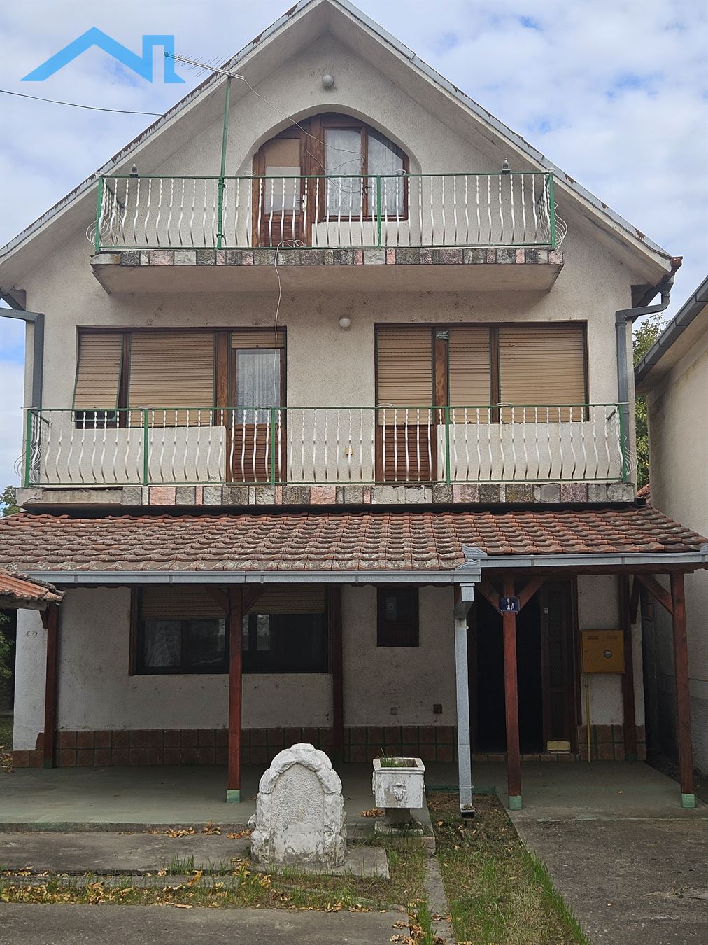 Kuća 250 m2, Inđija