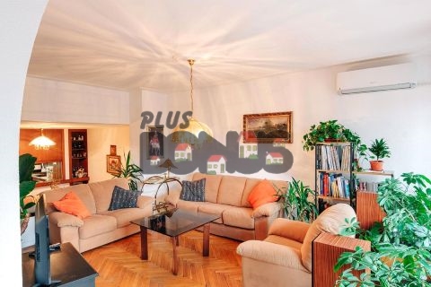 Višnjička banja, Karingtonka, 250m2, garaža