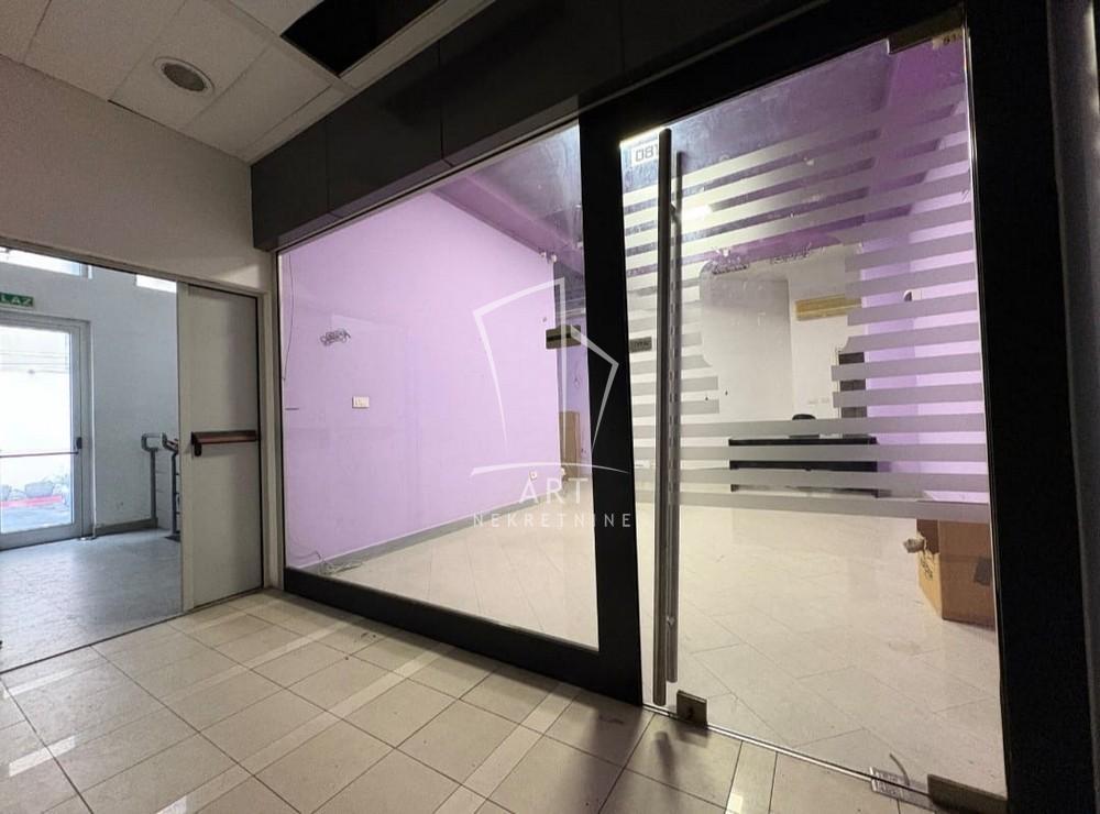 Lokal na prometnoj lokaciji ID#12768