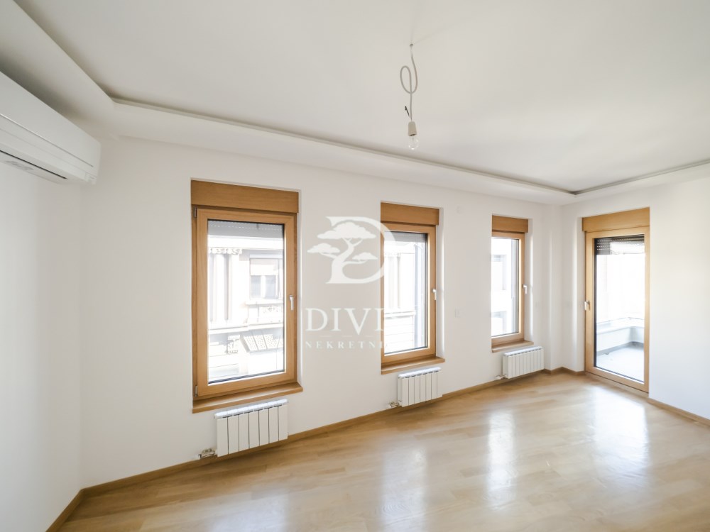 Nov 3.0, u srcu Vračara, Dubljanska, 73m2, garažno