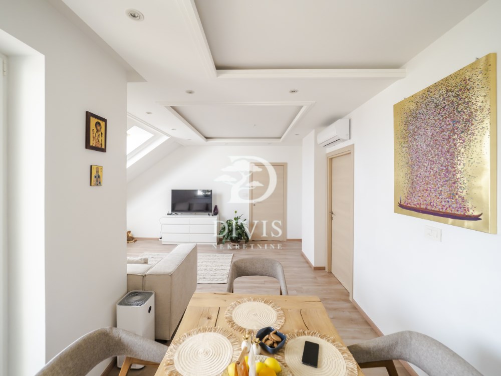 Prodajemo odličan 4.0 dupleks, 82m2, Maksima Gorkog