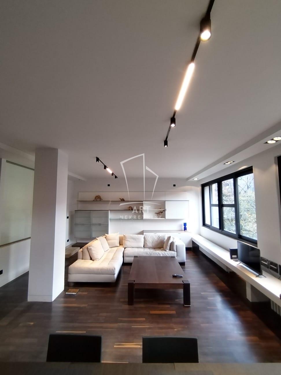 Pet friendly, mereno 115m2, salonac, sa parking mestom ID#12