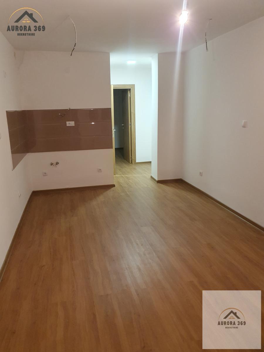 MIŠELUK, PETROVARADIN, NOVI SAD. NOV, USELJIV, JEDNOIPOSOBAN 31m2