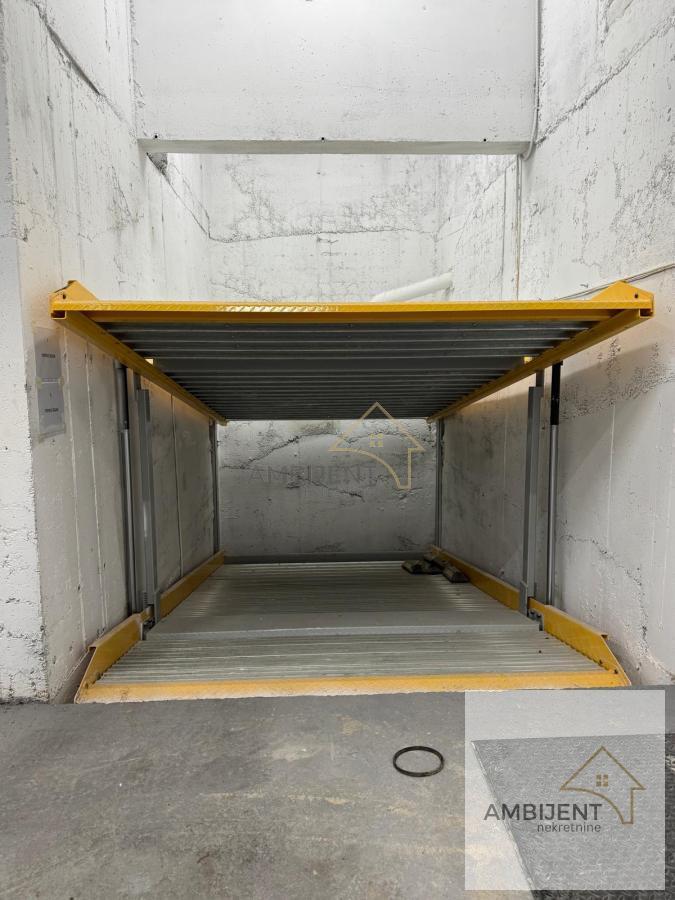 Parking mesto na Autokomandi, 14.4m2