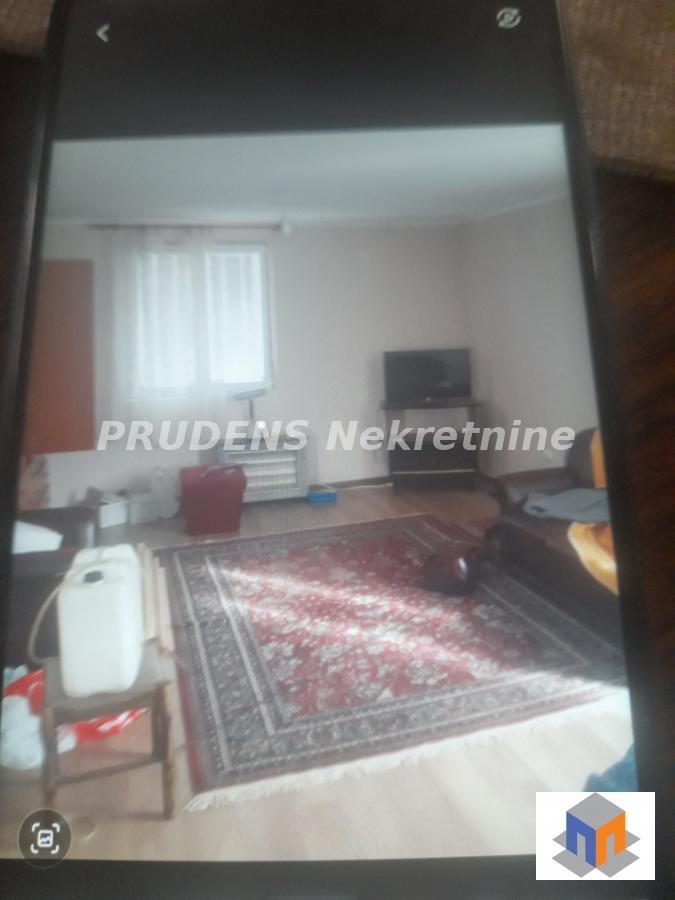 Uknjižena spratna kuća u naselju Ključ