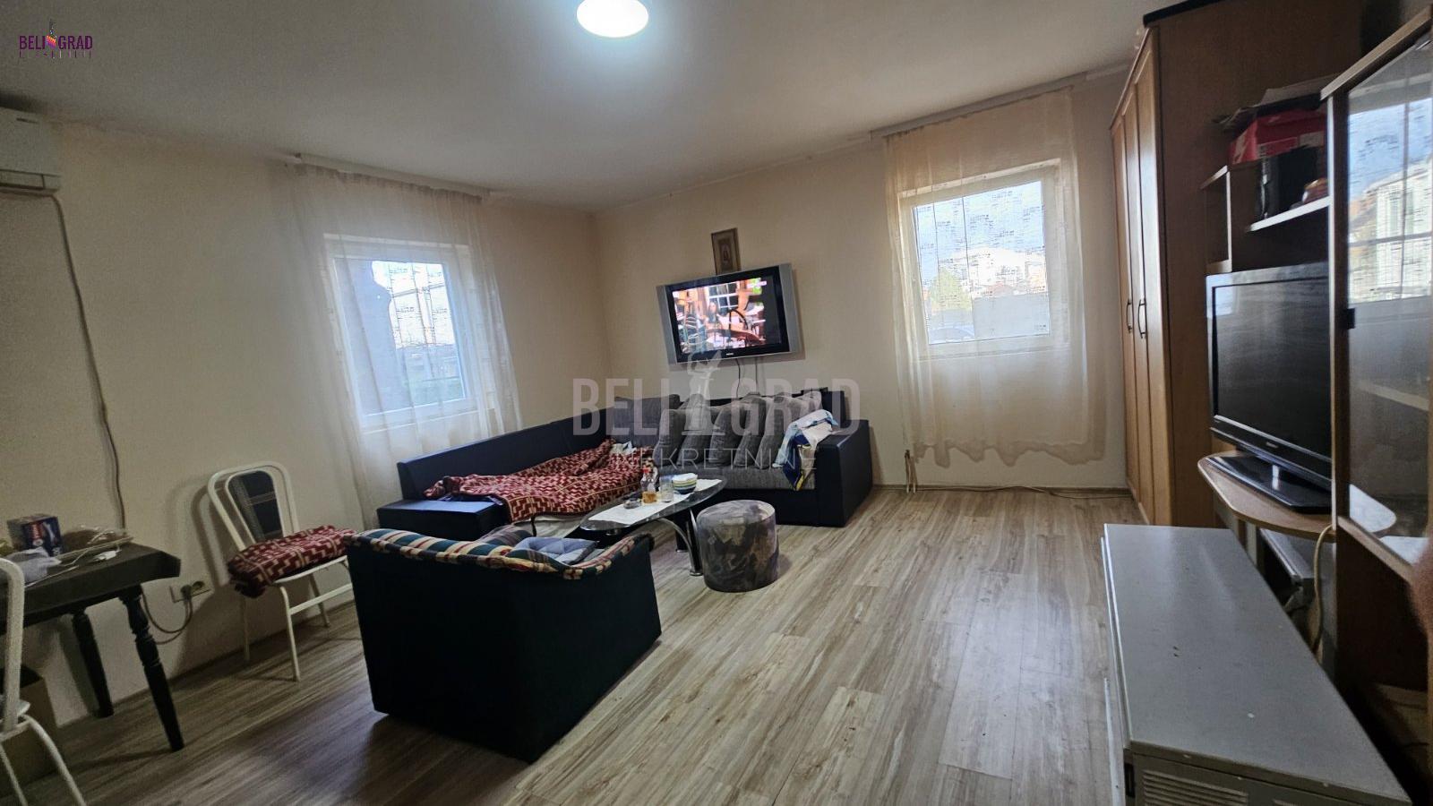 Ledine, uknjižen stan