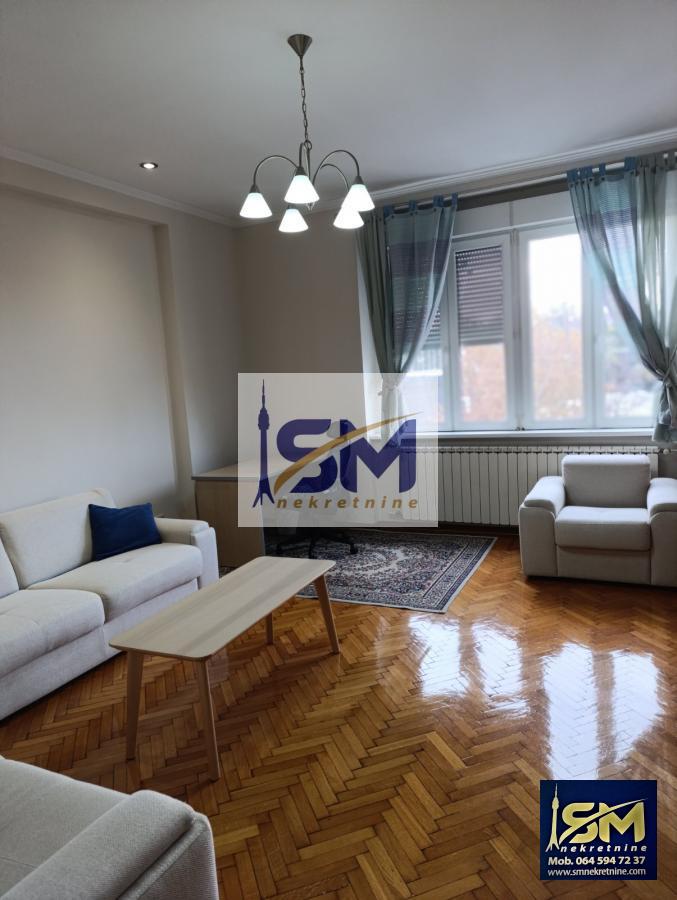 Centar, odličan namešten stan 67m2