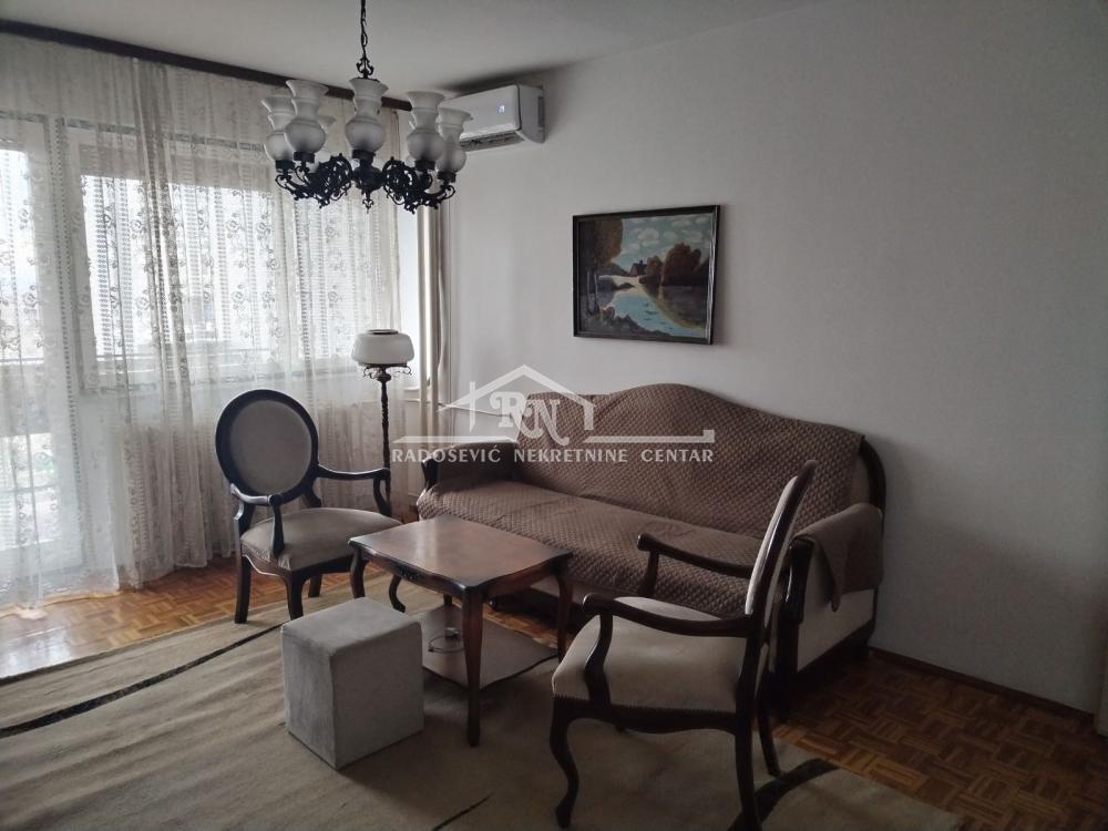 Zemun, Karađorđeva, 78m2, sa pogledom na Dunav ID#1579