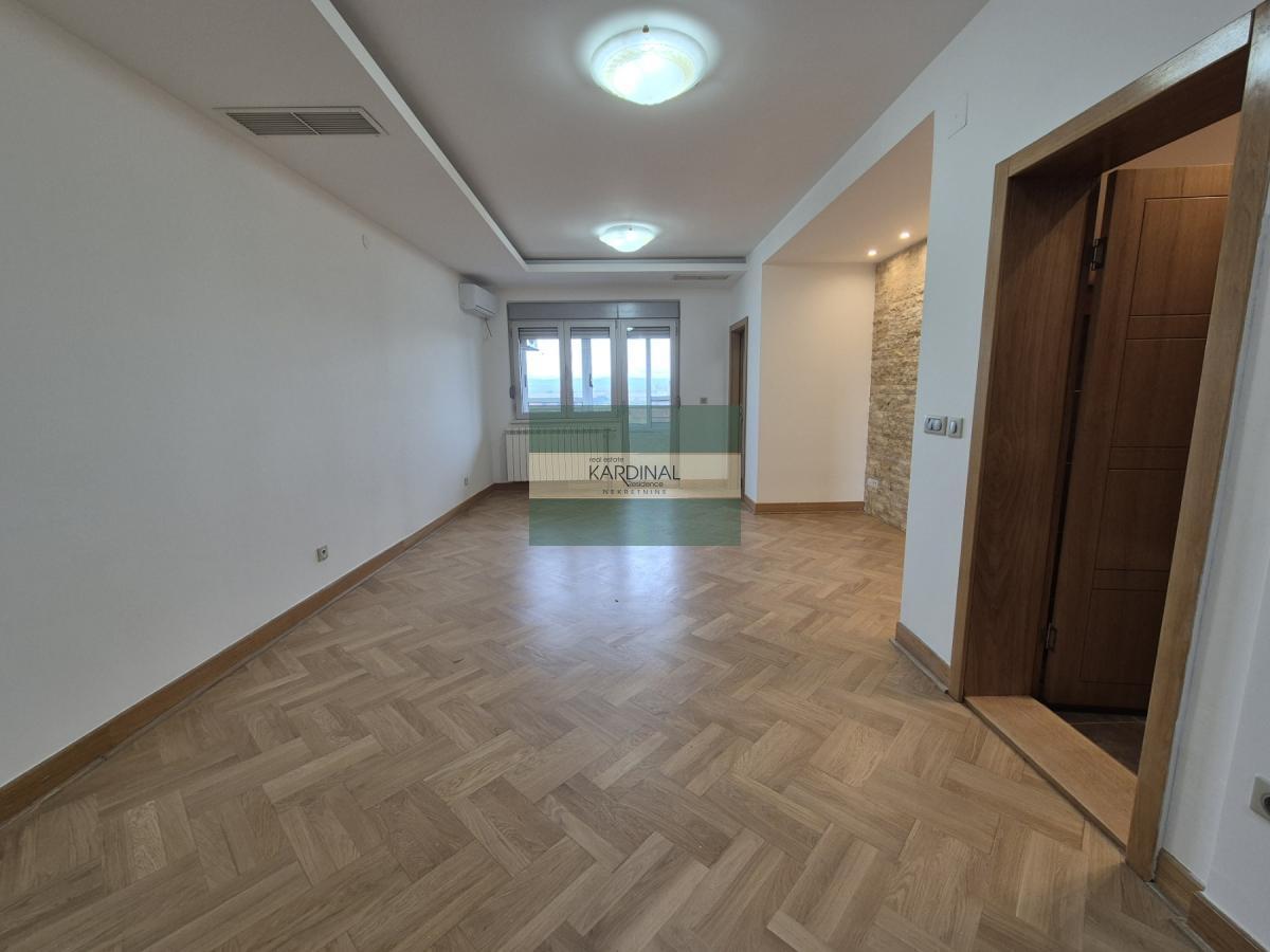 Nov,odmah useljiv stan sa povraćajem PDV-a i otplatom na rate!!!