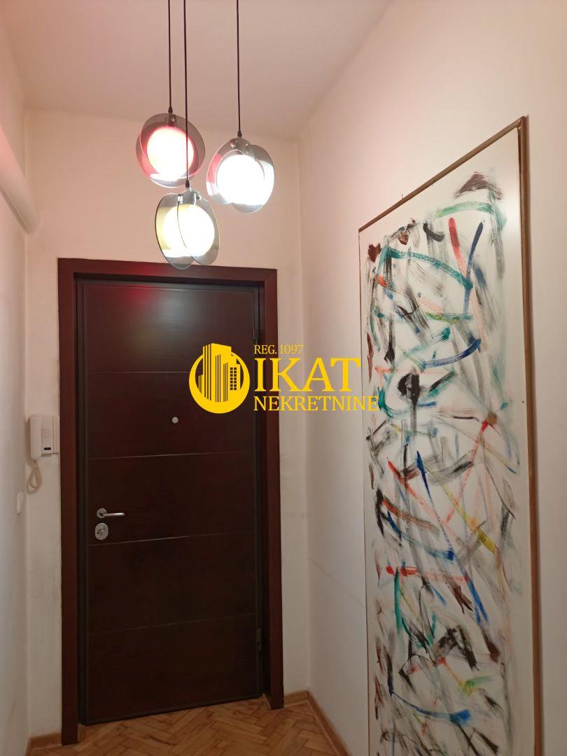 Vračar, Slavija dvosoban stan 75m2 ID#4791