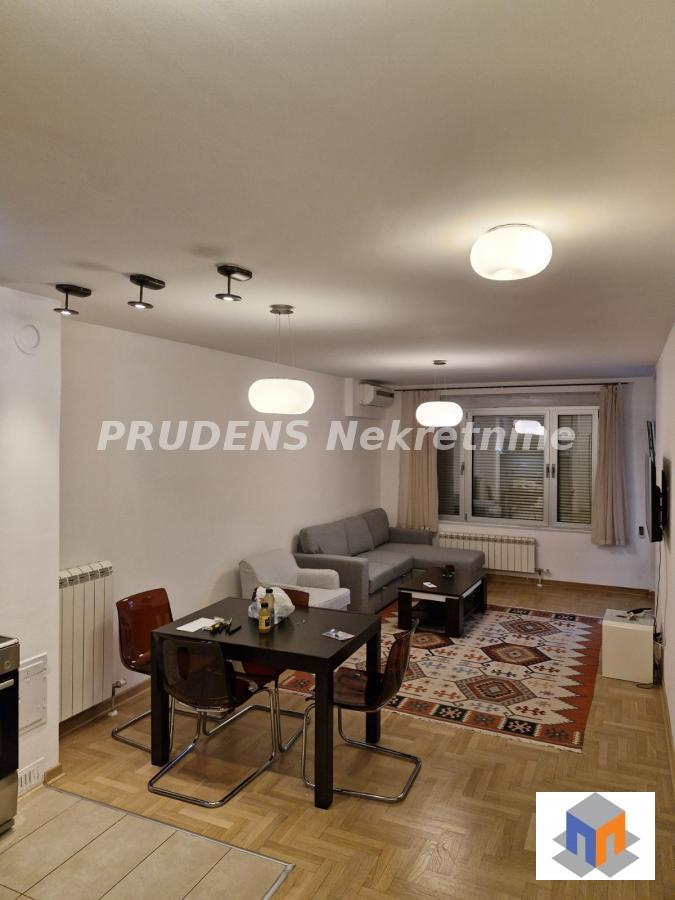 Vračar, luksuzan, dvosoban