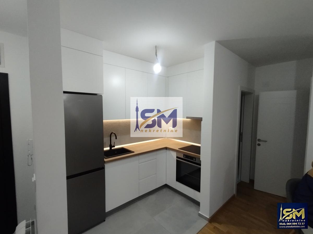 Voždovac, Farmaceutski fakultet 44m2