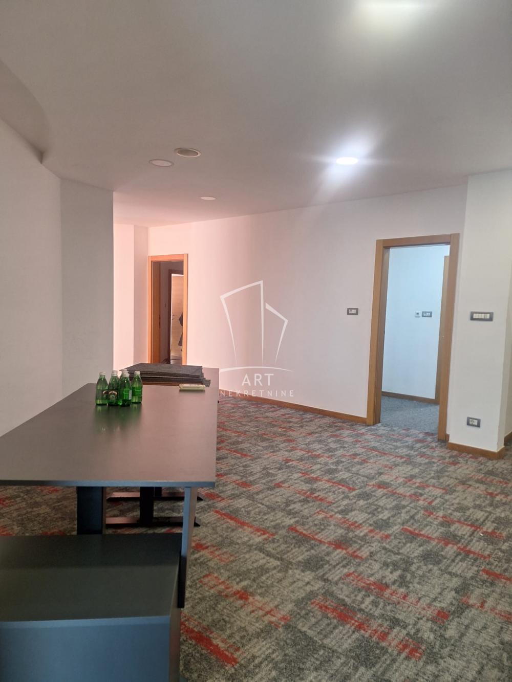 Moderan poslovni ambijent ID#13352