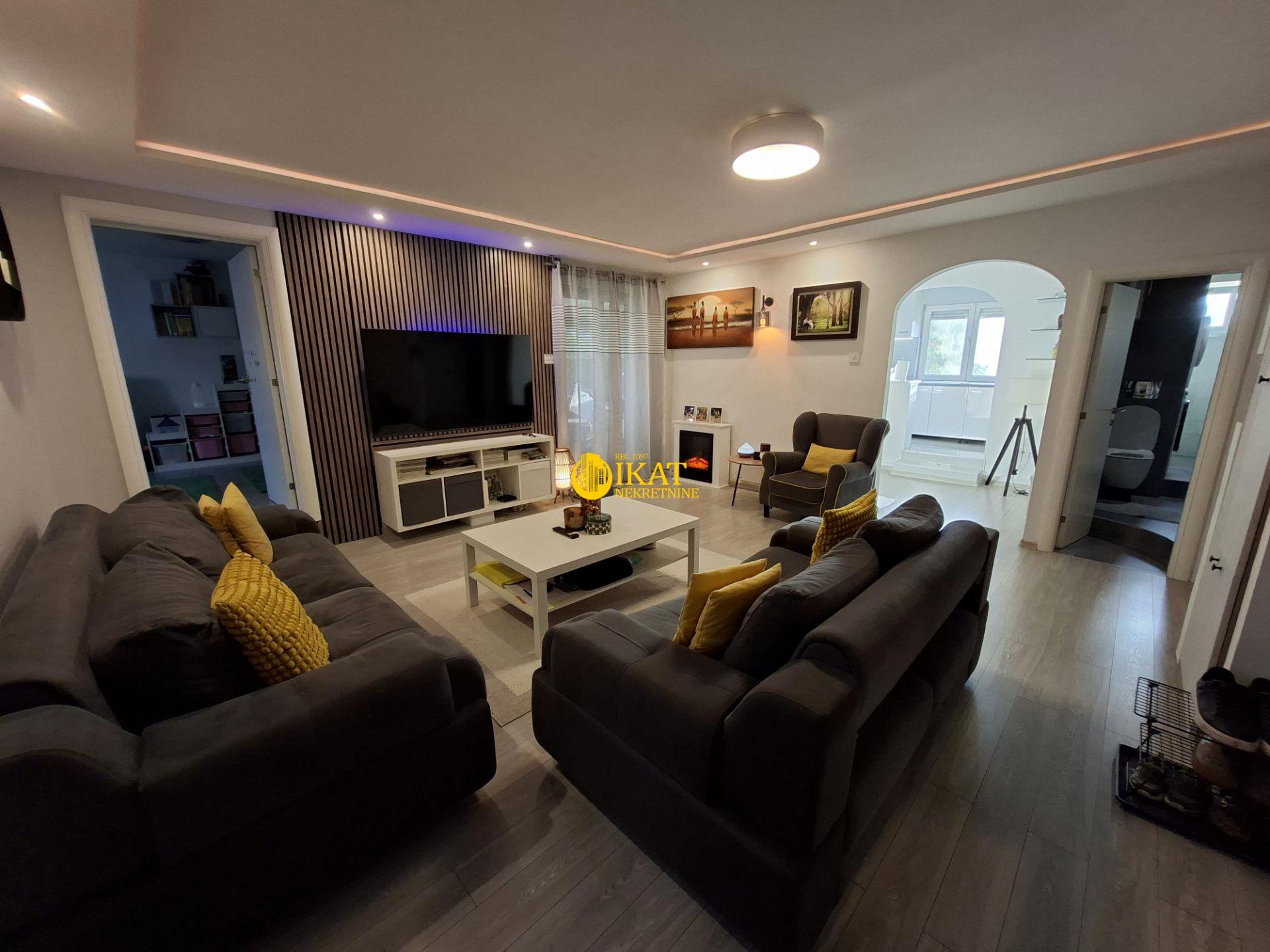 Voždovac, komplet namešten trosoban stan 90m2 ID#4819