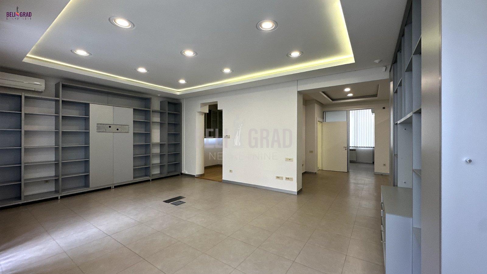 Atraktivan, komforan poslovni prostor, 223m2