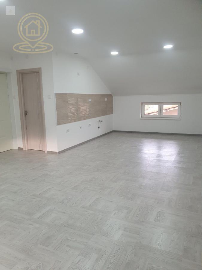 Prodaja trosobnog stana Klisa– 71m2, novogradnja, podno grejanje, parking