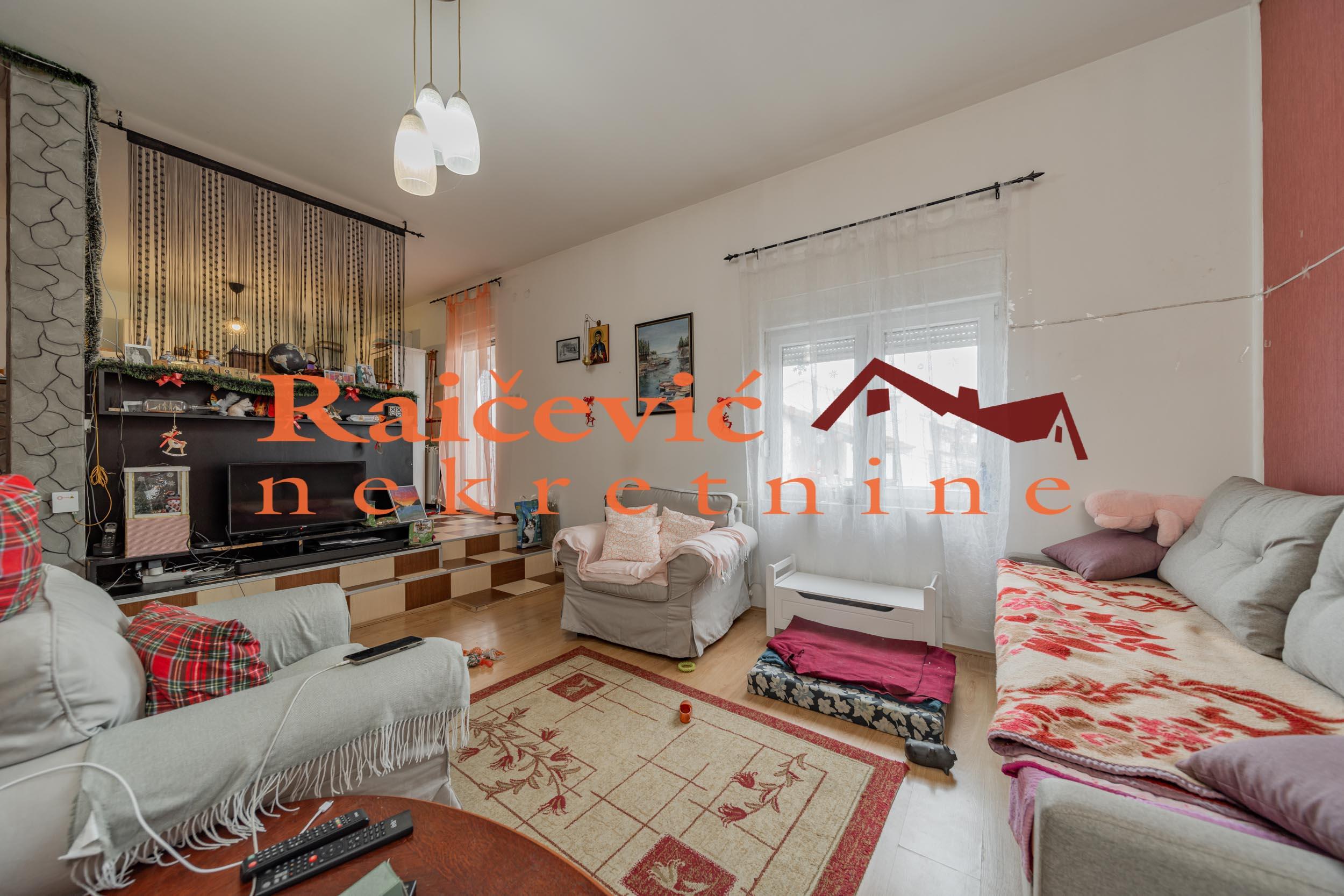 RAKOVICA PETLOVO BRDO 115m2 , T ,175000e