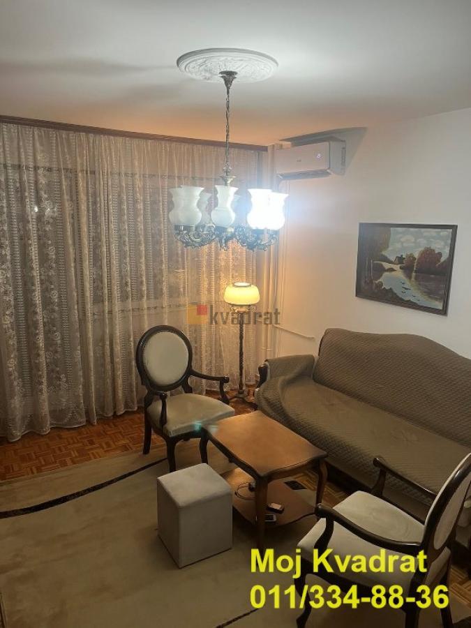 Zemun, Zemunski kej - Karađorđeva, 78m2