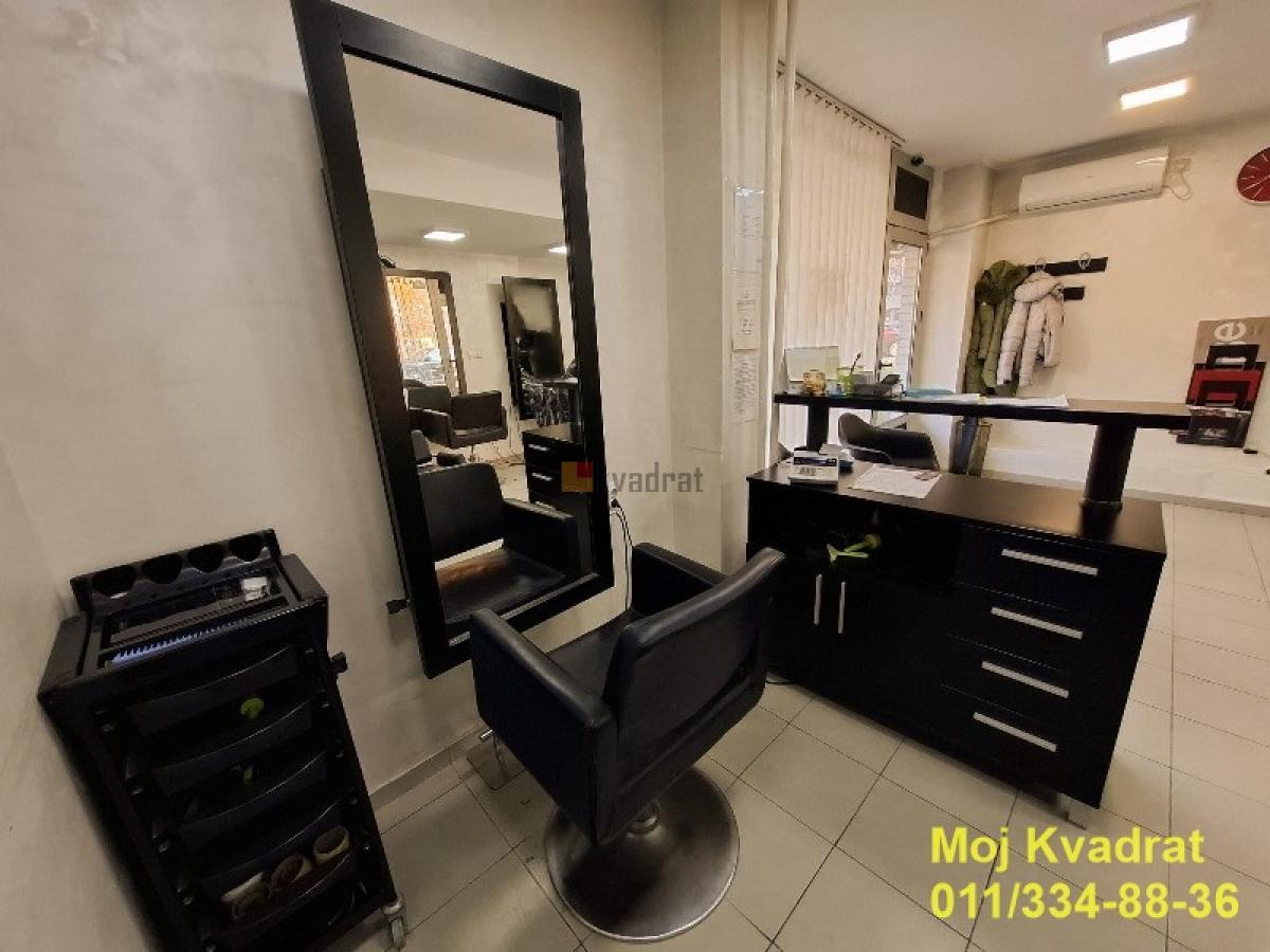 Novi Beograd, Fontana - Narodnih heroja, 30m2