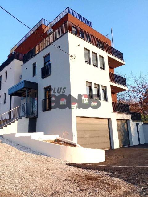 Surčin, centar, 1,5, 50m2+50m2 terasa, nov