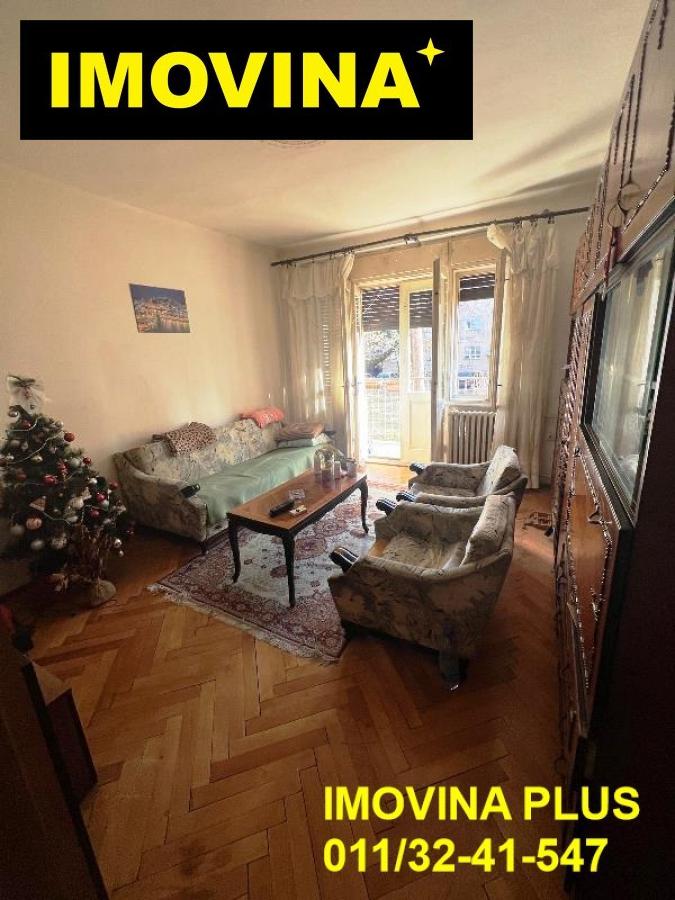 65m2, odlična lokacija - centar Zemuna