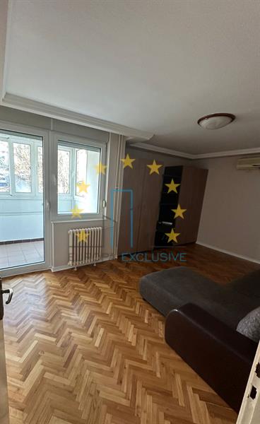 Jednoiposoban Voždovac Saobraćajni fakultet