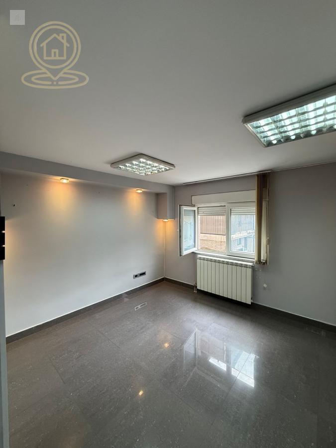 Izdaje se poslovni prostor 145 m² – Autokomanda | Više kancelarija | Odlična lokacija