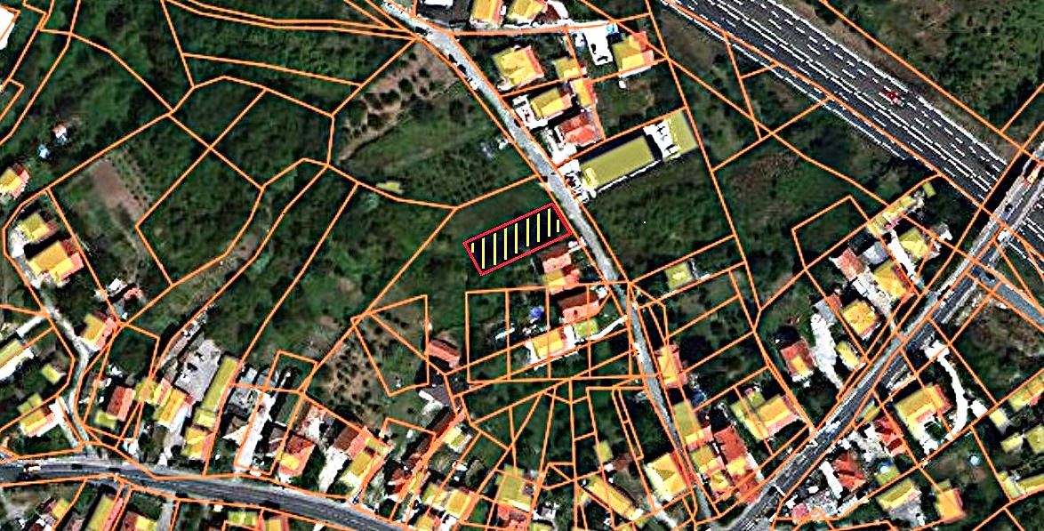 Zvezdara, V M Lug, nedaleko od autoputa, plac 5 ari .. 