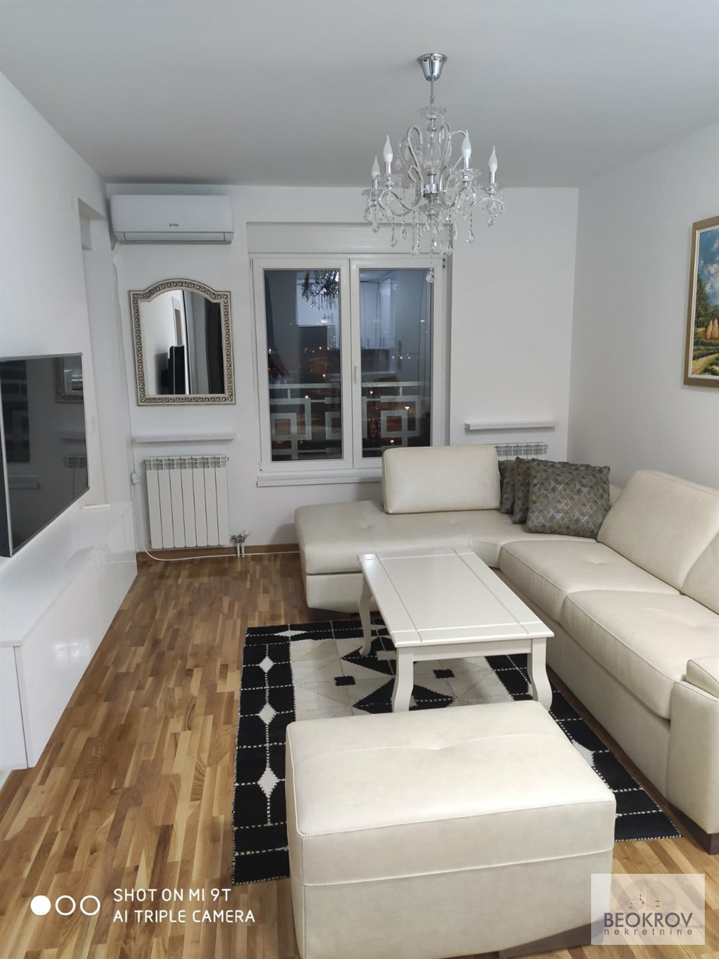 Blizu centra+ garaža