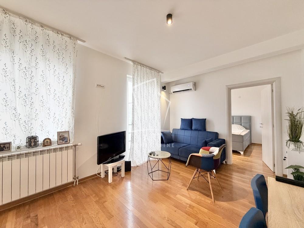 Šumice , odličan dvosoban stan ID#13685