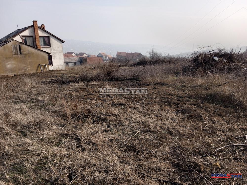 Barič, plac i kuća