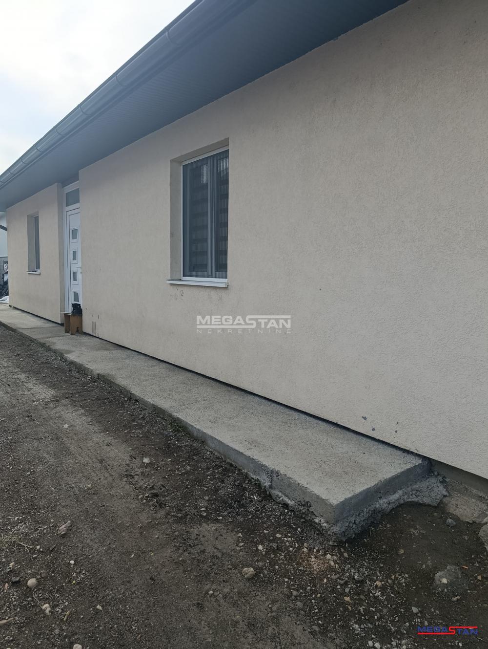 Nova Misa, uknjižena, lepog rasporeda